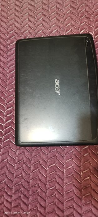 Ноутбук Асер старый