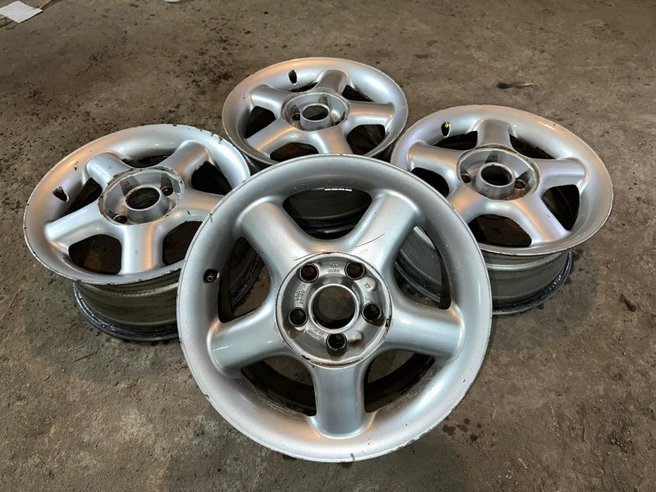 R15 PCD 5*114,3 Комплект легкосплавных дисков