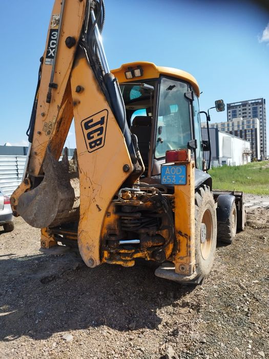 JCB 3CX SM 2010года.