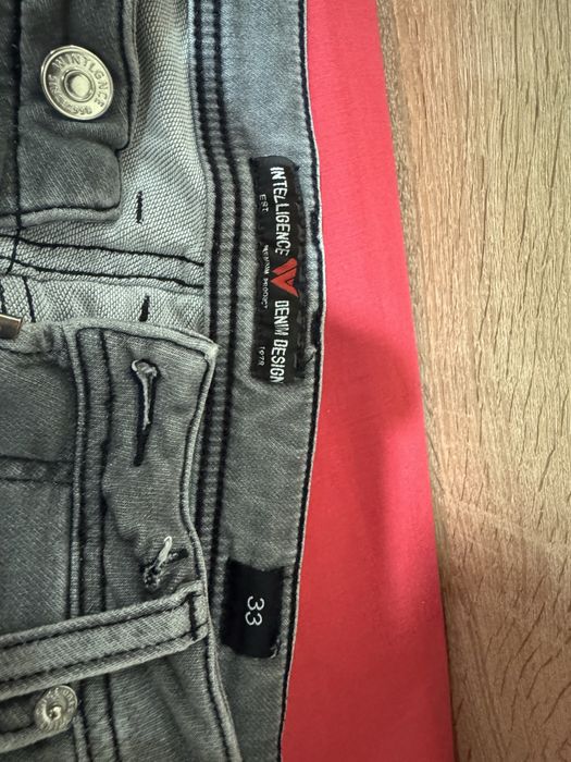 Оригинални мъжки дънки INTELLIGENCE – размер 33, ТОП състояние