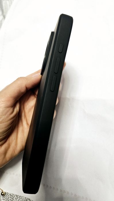 Husa iPhone 15 Pro NOUĂ