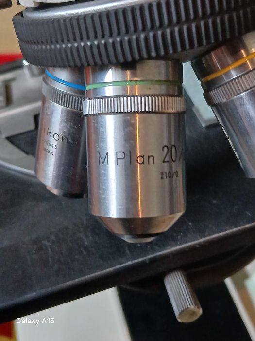 Microscop profesional