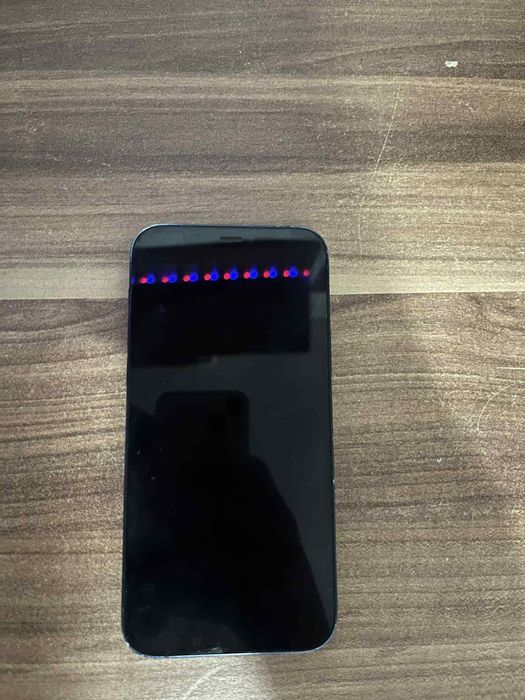 Vând iPhone 12 în stare bună