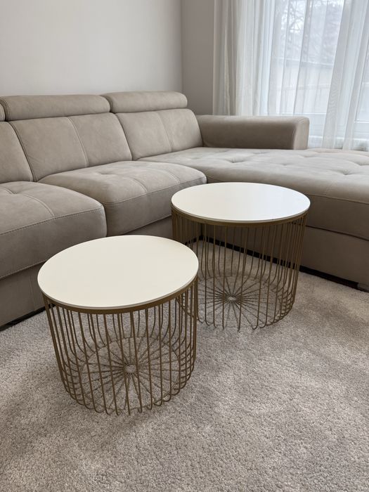 Два броя холни масички