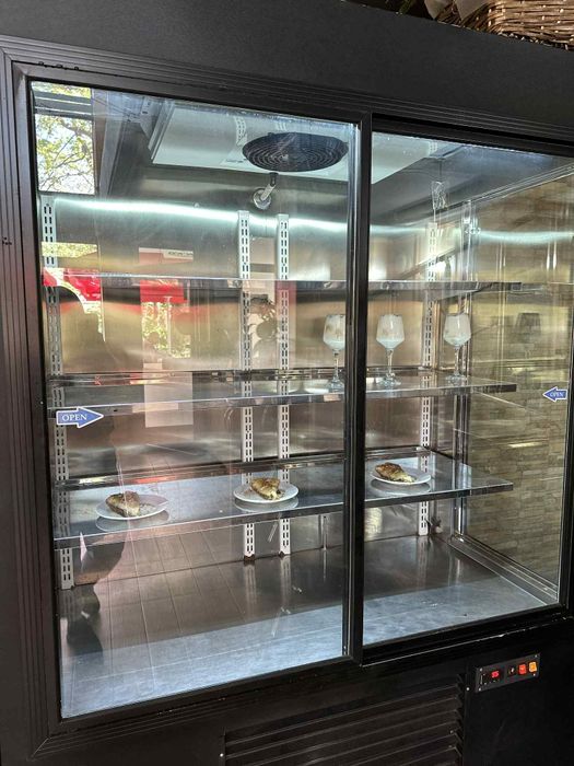 Продава се цялостно оборудване за заведение.