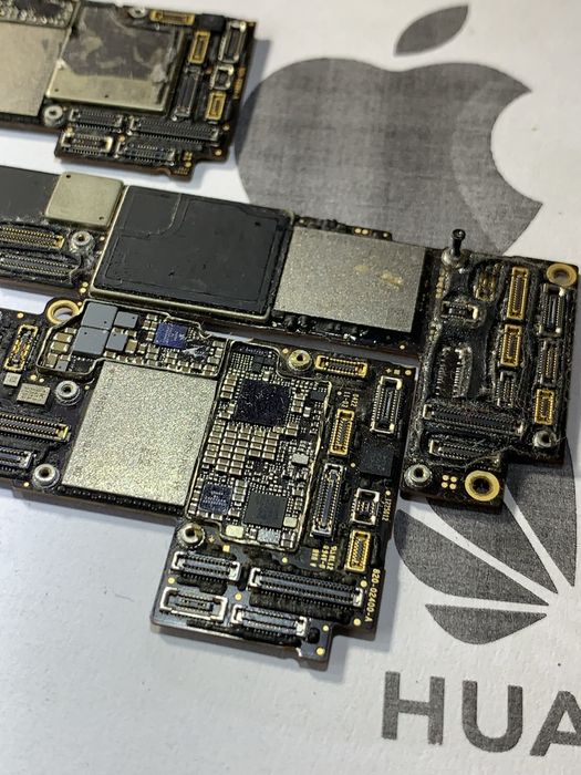 Iphone , Samsung , etc.. Reparatii Telefoane Bistrita.Reparatii Expres