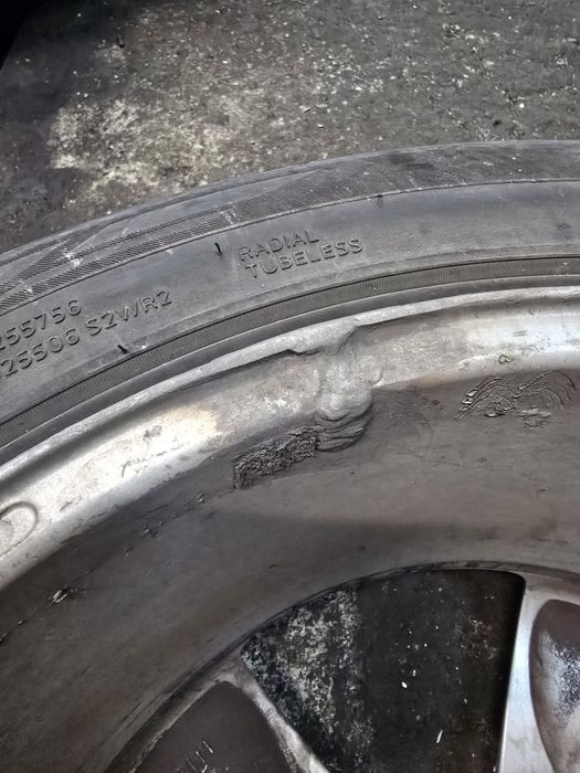 Джанти с гуми  235/45/18 94V