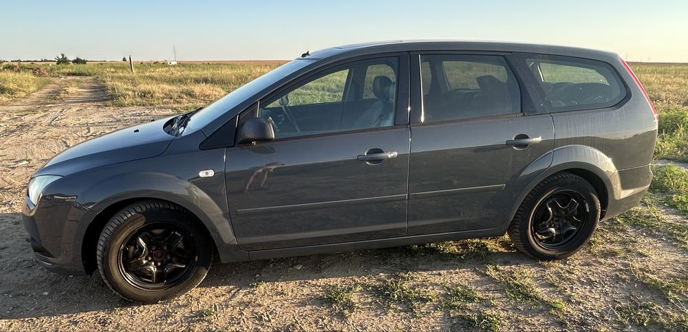 Vand Ford Focus sau pentru rabla