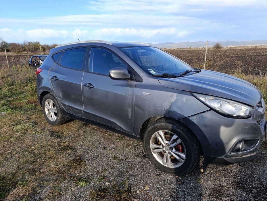 Хюндай IX35 HYUNDAI IX35 на части 1.7CRDI