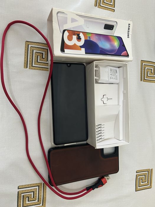 Samsung телефон сатылады