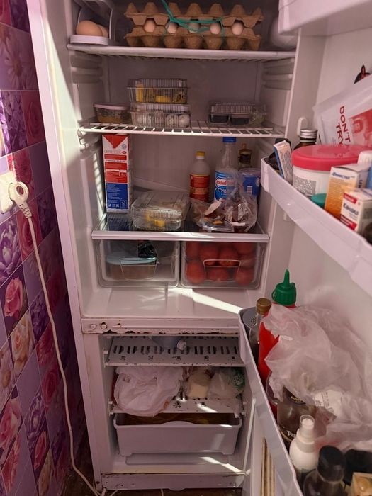 Холодильник indesit