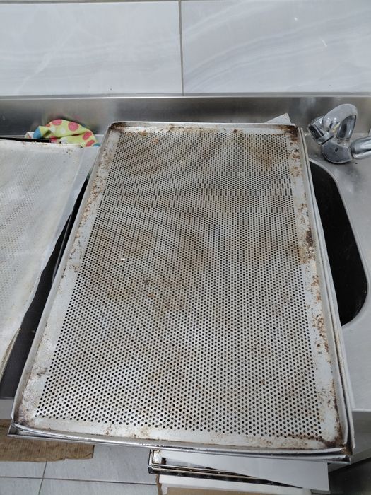 Тави 60 на 40 в добро състояние