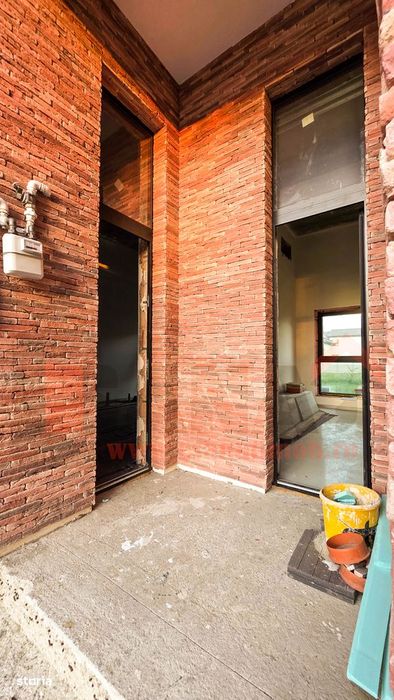 Spatiu Comercial | 262 Mp | Parter | VAD | 6 locuri parcare | VIDEO