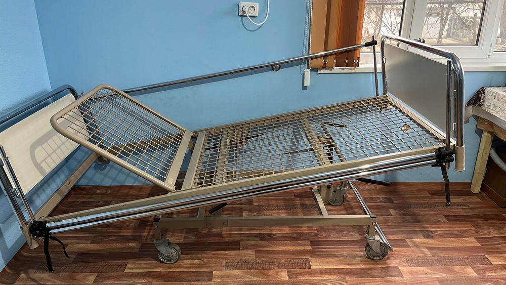 БОЛНИЧНО ЛЕГЛО "За възрастни"