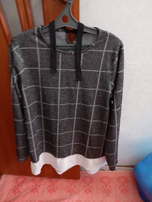 Продам женсую одежду