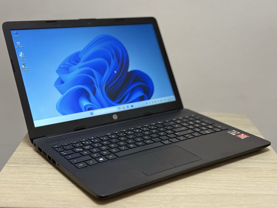 Laptop hp ryzen , 8gb ram , windows 11 impecabil