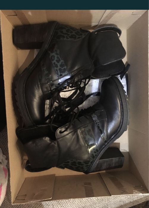 Боти Дарис естествена кожа