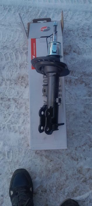 Автомобильные стойки