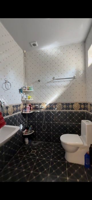 Uy sotiladi yangitoshkent iyk ota