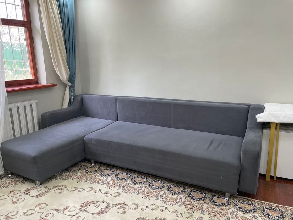 Диван в хорошем состояний