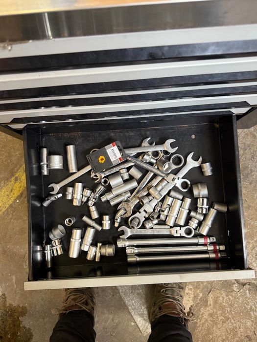 Dulap cu scurle cu livrare in toata tara