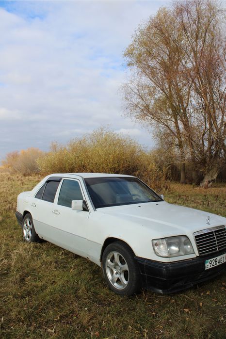 В продаже Мерседес w124