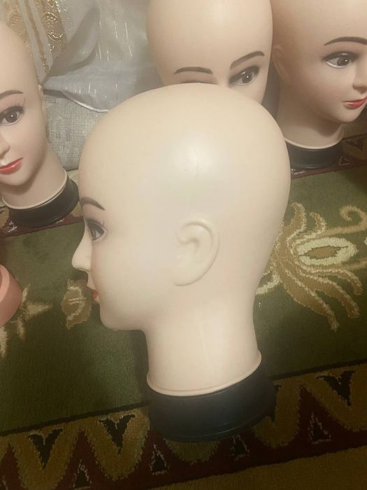 Маникен бош (калла) катта ва кичик Маникен Голова