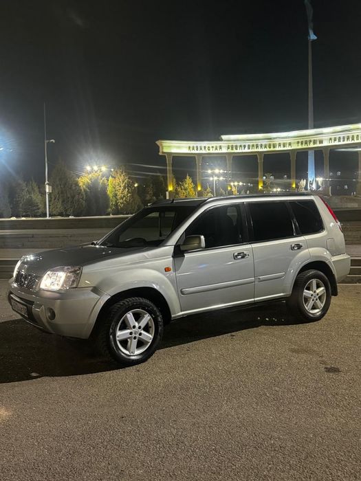 Nissan X 2006 года