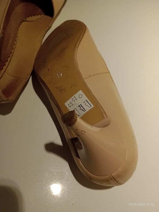 Pantofi damă folositi