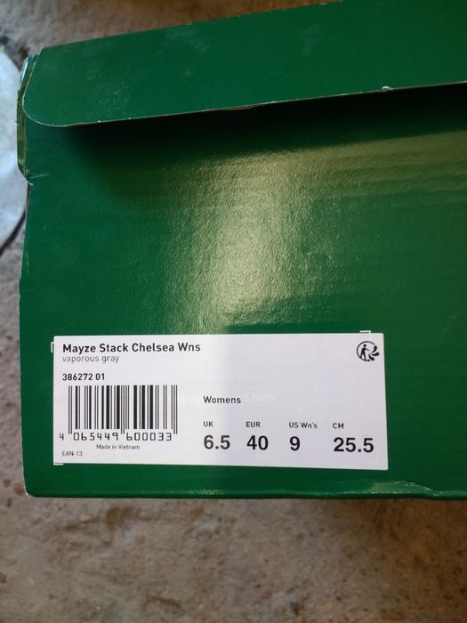 Vând cizme Pumă și bocanci Dr martens.