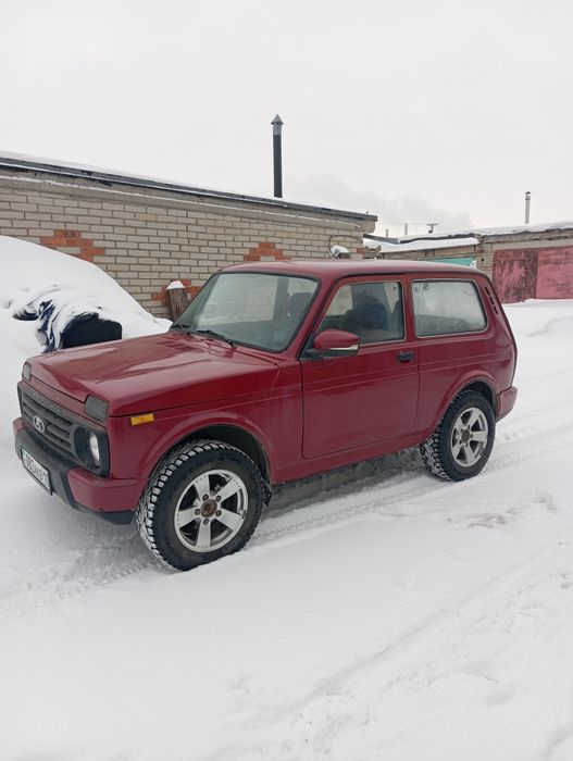 Нива инжектор продам