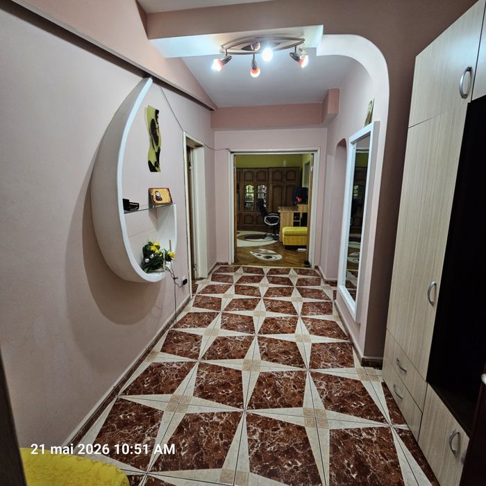 Vând apartament cartierul Ștrand