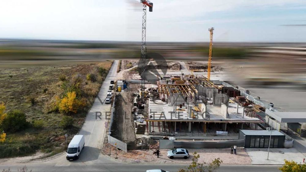 Продава се Четиристаен апартамент в Пловдив, Остромила - 224 кв.м за 1250 €/кв.м - Снимка #3