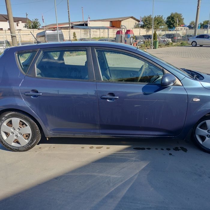 Vând KIA ceed an 2010