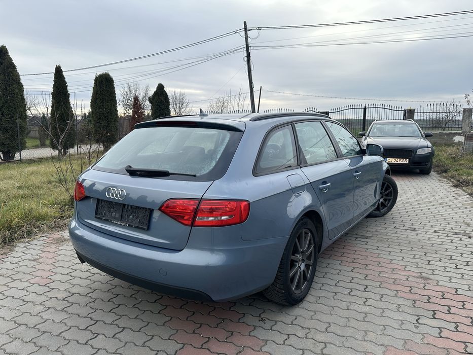 Audi A4 B8 2011/AUTOMAT/Navigatie/240.000km