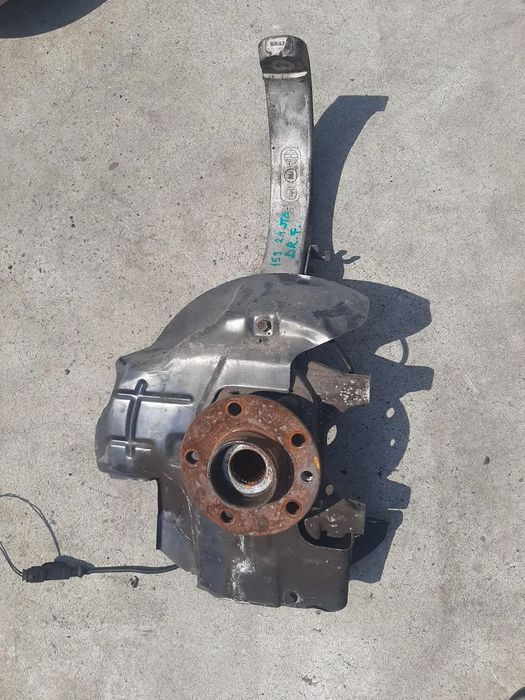 fuzeta dreapta fata alfa romeo 159 2.4 jtd