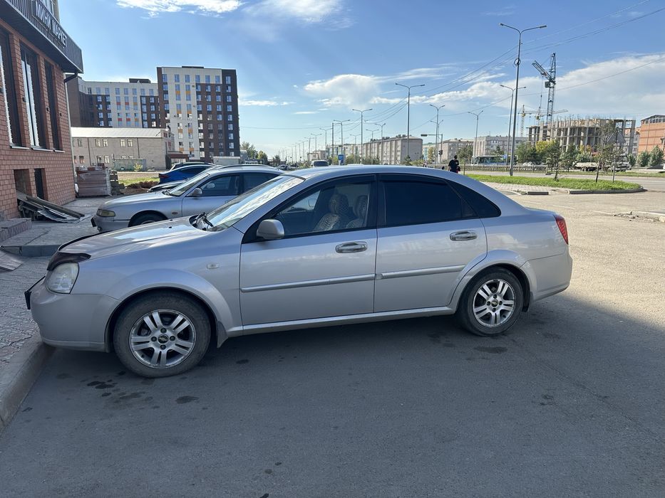 Продам автомобиль Chevrolet Lacetti