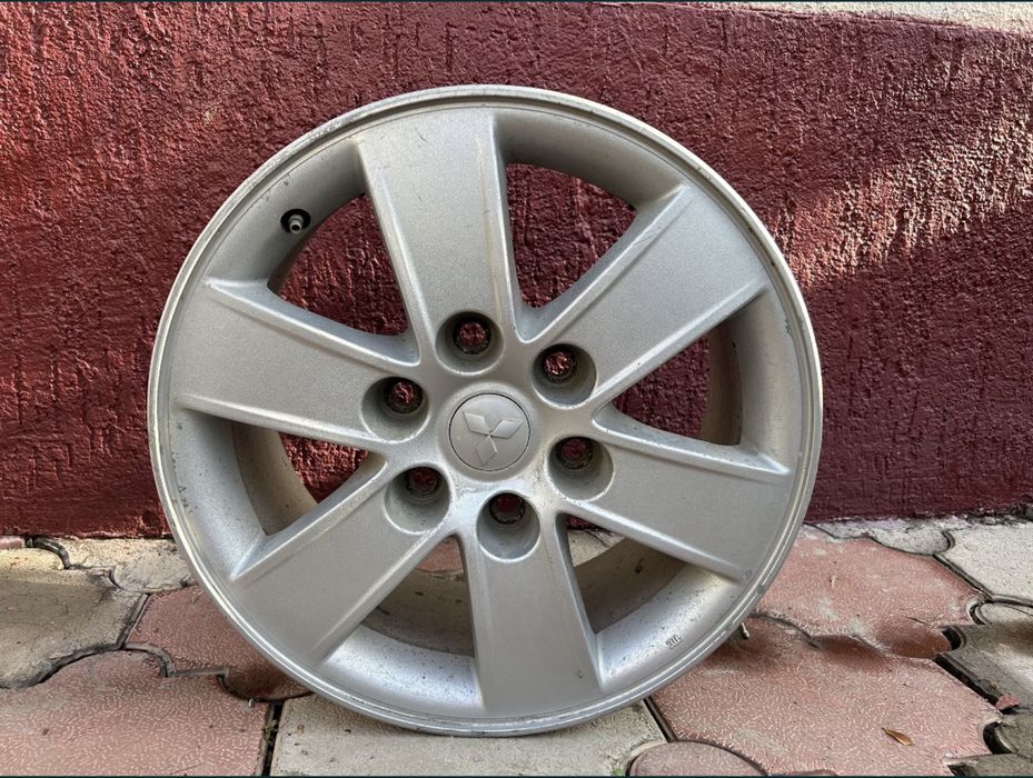 Продам комплект оригинальных дисков Mitsubishi