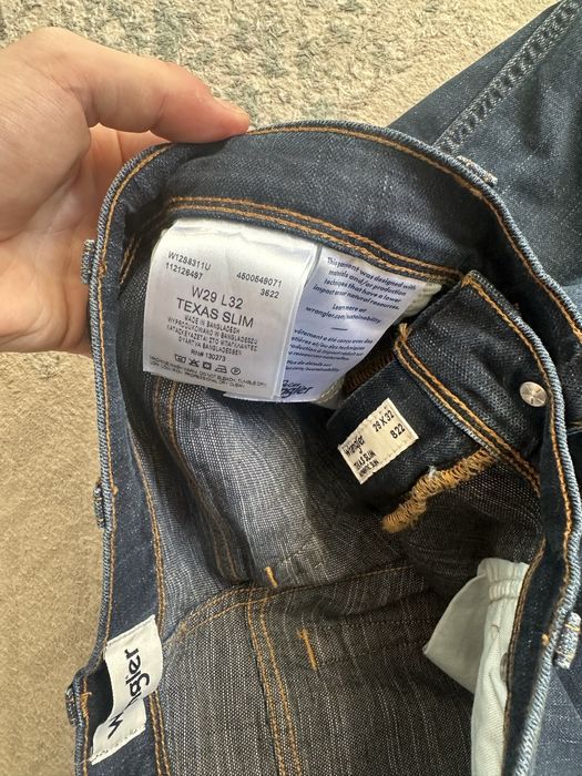 джинсы wrangler.