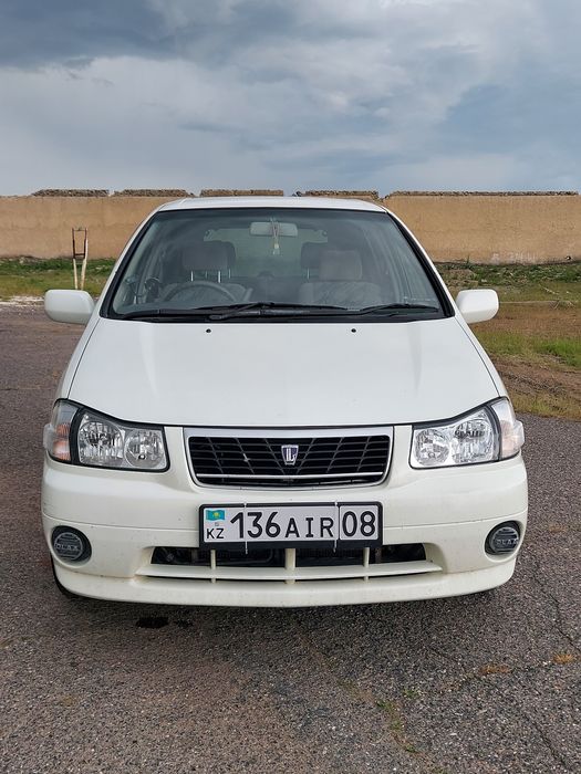 Минивэн Nissan продам