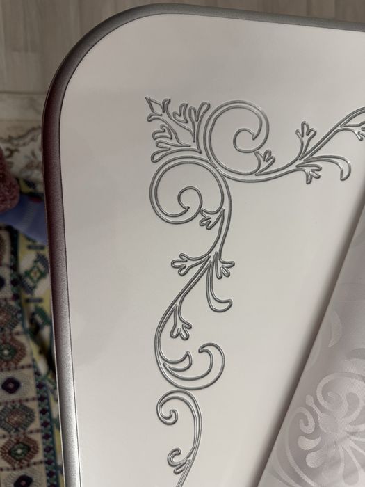 Продается Гостинный стол