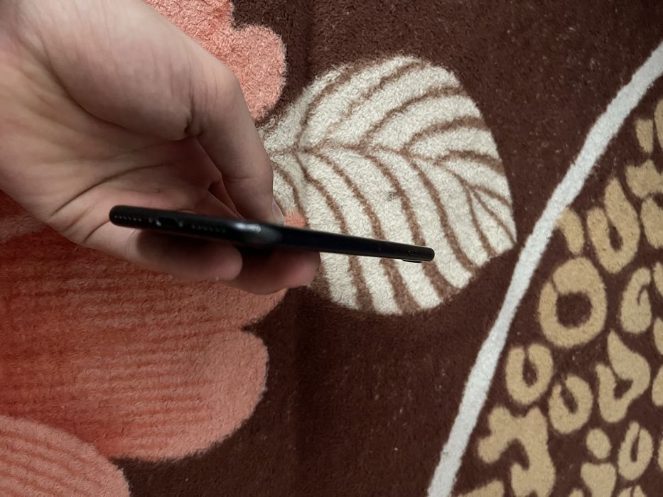 Vand iphone 7, liber de retea!