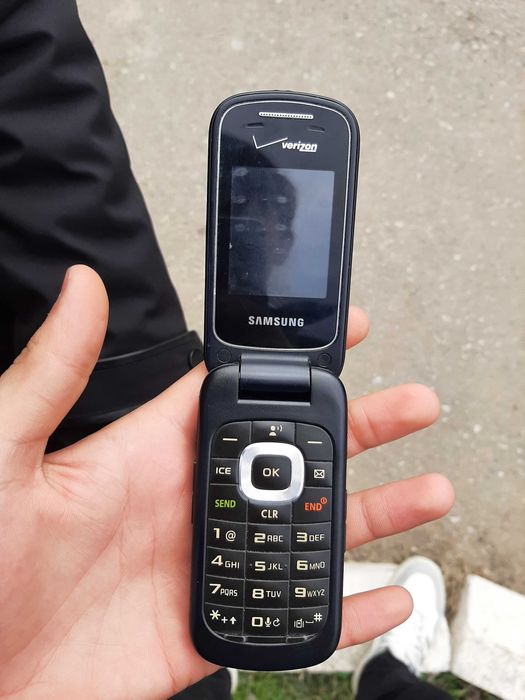 Samsung verizon gusto 3