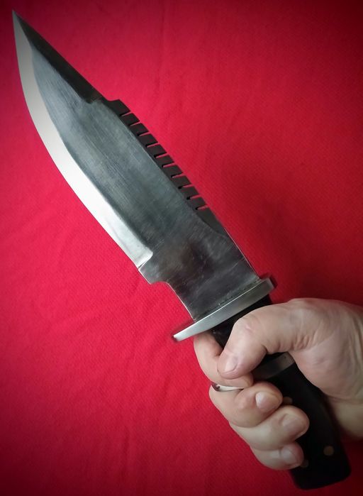 Cutit supravietuire Nepal-Gurkha