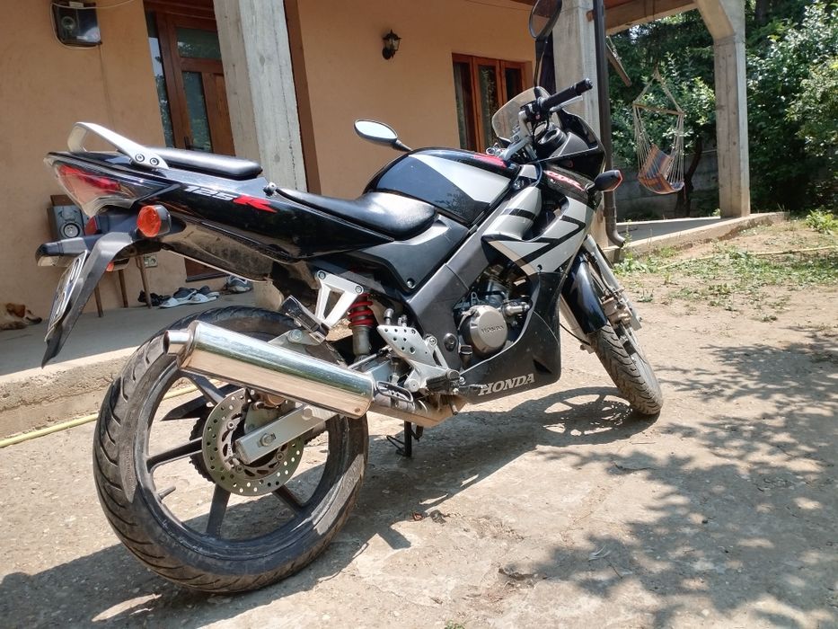 Motocicleta Honda CBR 125