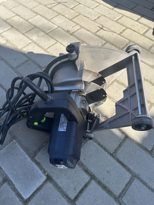 Masina pentru samfren in beton