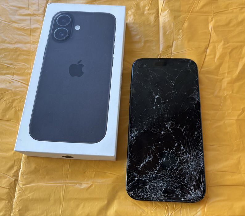 IPhone 16 128GB  за ремонт