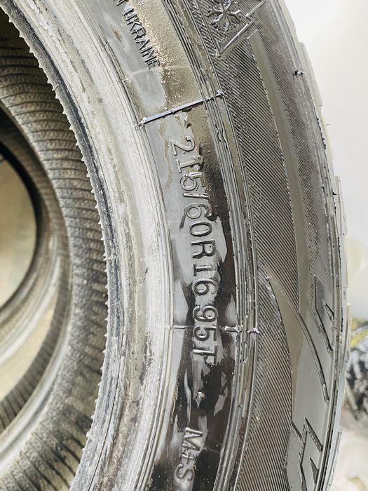 Продам шины 215/60R16