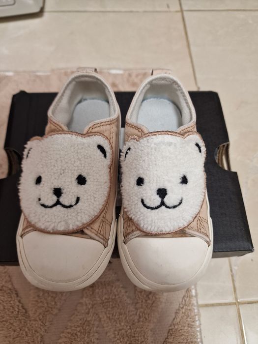 Кецове Converse с мече