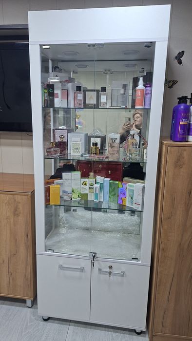 Продаётся шкафчик новый неподошол по цвету мебеля